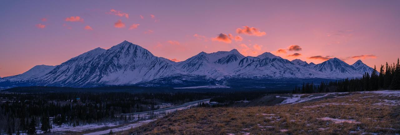 Mount Logan Ecolodge Haines Junction Exterior photo